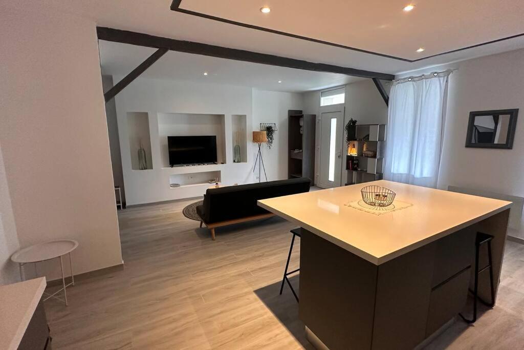 Villa Maison Entierement Renovee à Ambares-et-Lagrave Extérieur photo